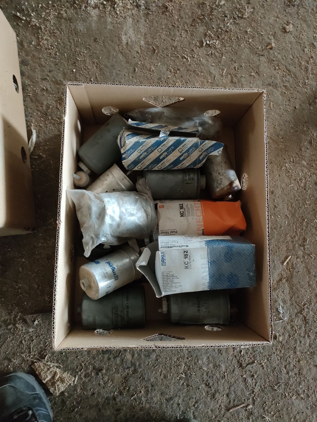 Tutti pezzi di ricambio auto: filtre a essence  – Nuovo e nell'imballaggio originale da les pommerats venduto da valerossi46 1