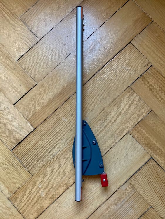 thule chariot parking brake
