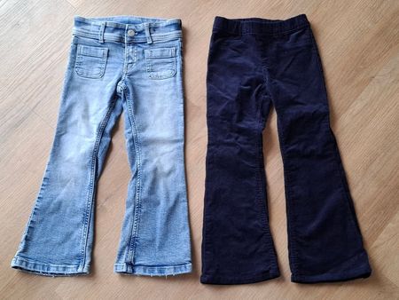 2 Hosen Jeans Manchester Flared Leg H&M Grösse 110
