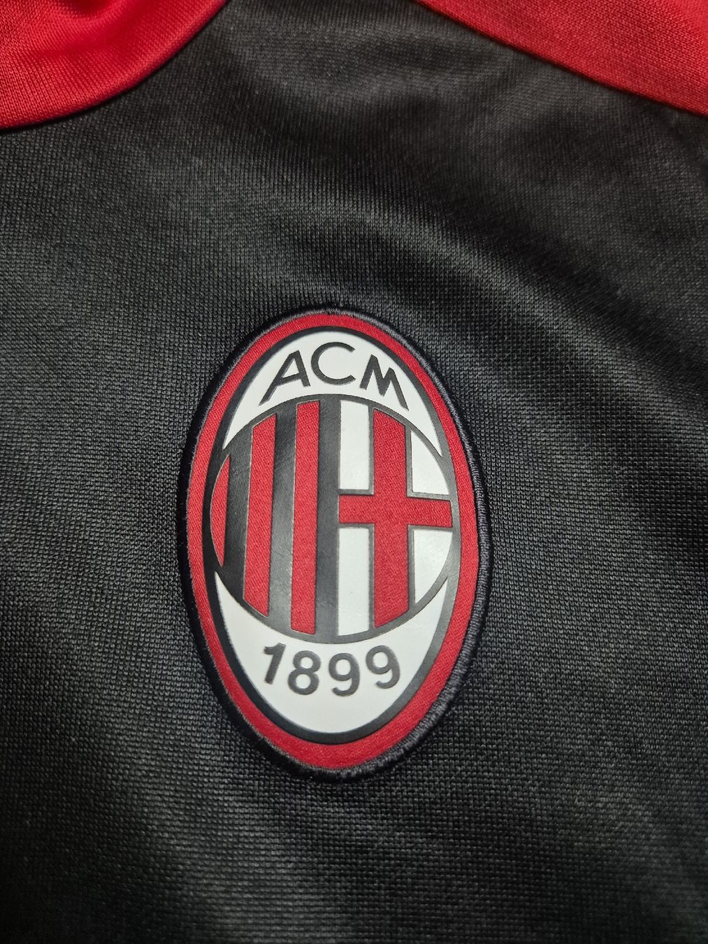 Puma Giacche: Puma 18/19 AC Milan Jacke Grösse L – Nuovo (secondo la descrizione) da St. Gallen venduto da CaliSunshine 3