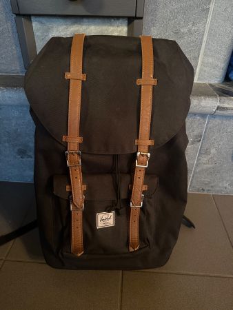 Herschel Rucksack 'Little America' 25L schwarz