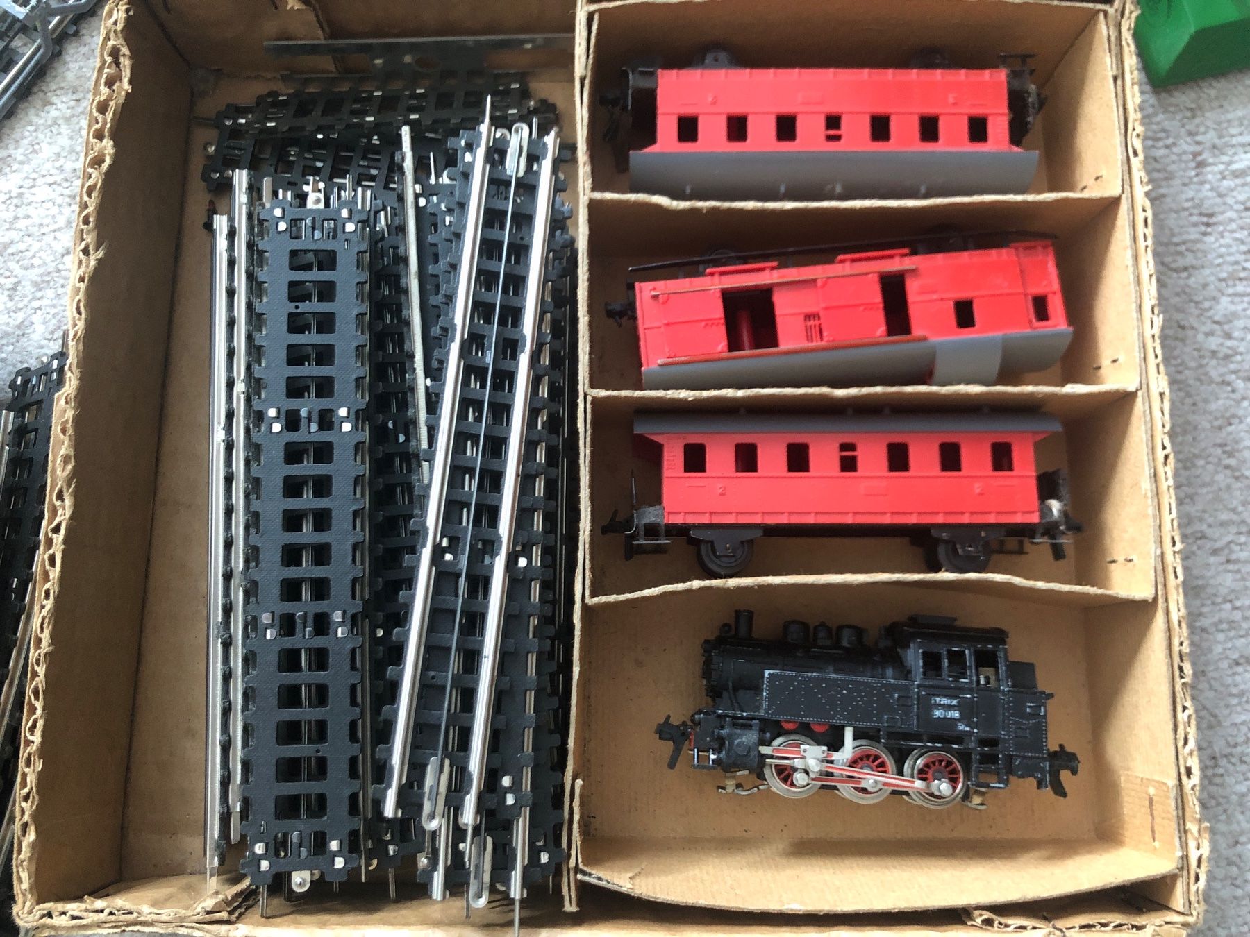 Trix Trains électriques: modelleisenbahnset mit dorf – D'occasion à Basel par dept 1