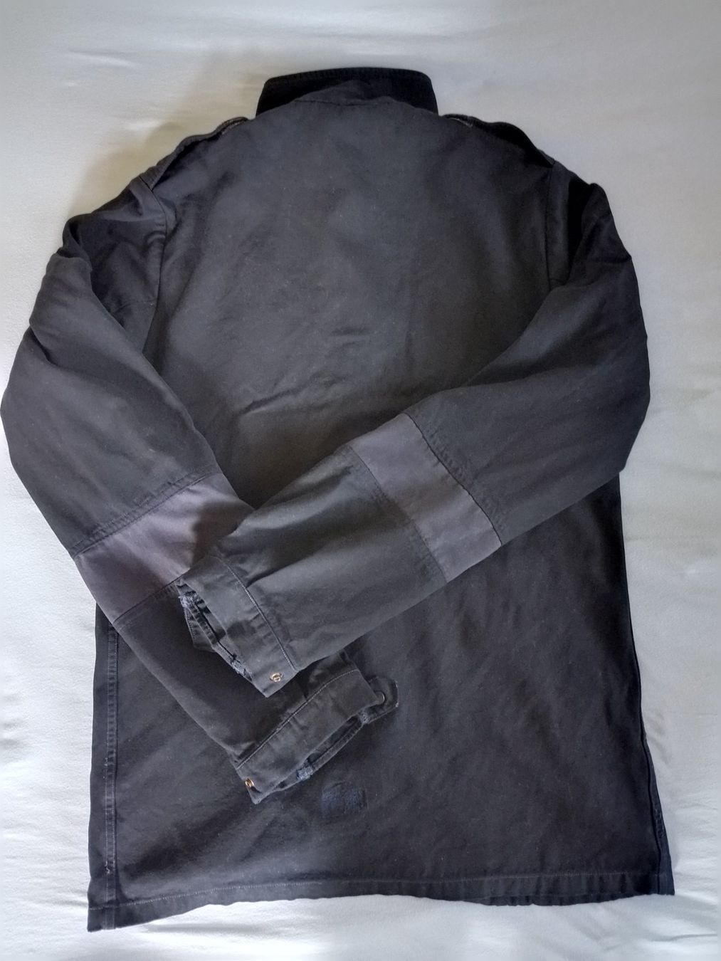 Pantaloni: Herren Cargo Shorts im Kleiderpaket, Gr. M – Usato da Eglisau venduto da sch_m6rw 9