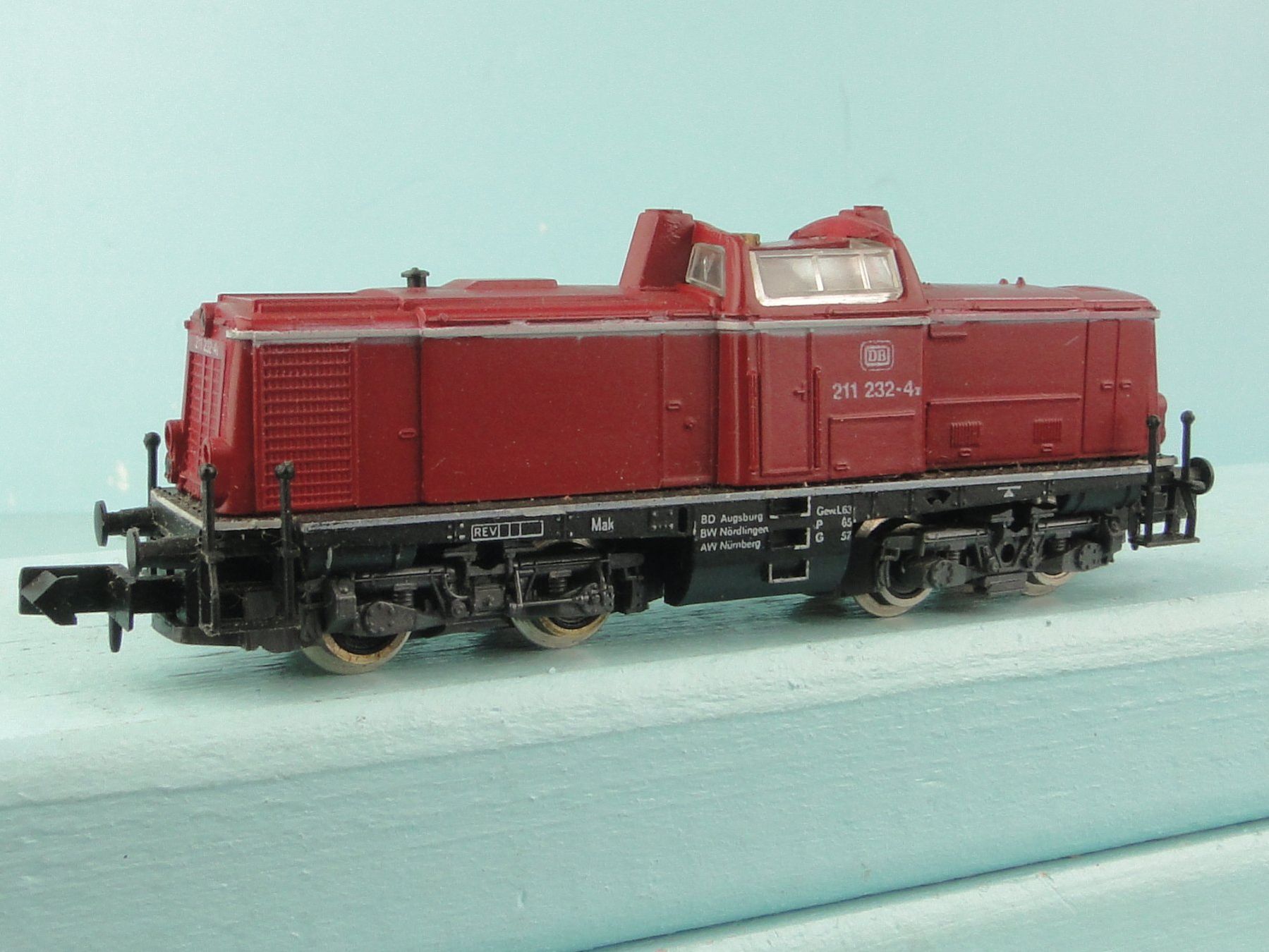 Arnold Modellini di ferrovie: Arnold Spur N BR 211 – Usato da Bülach venduto da Albitrain 3