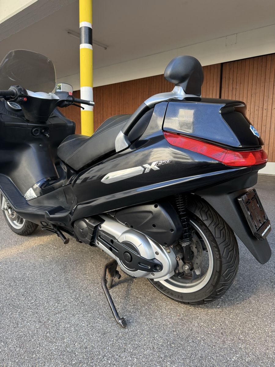 Piaggio Scooter: PIAGGIO X EVO 400 I.e. (AB MFK) – Difettoso da Winterthur venduto da Fabio_46 7