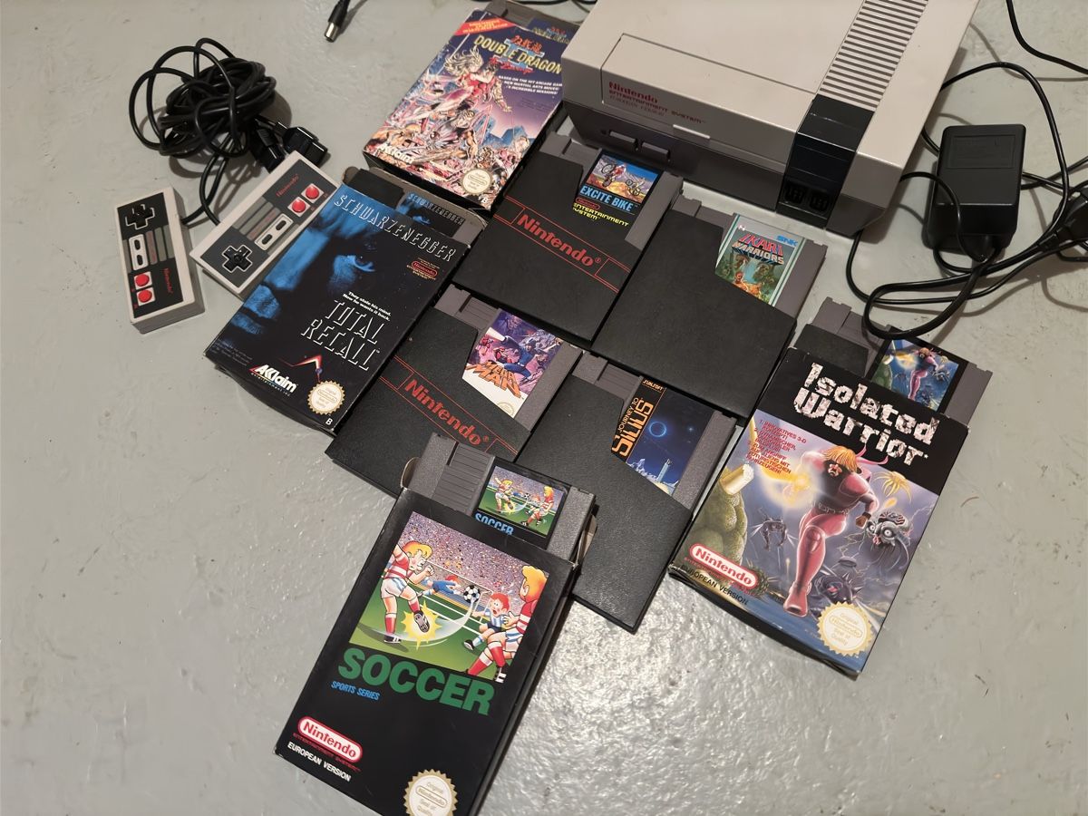 Nintendo Console: Nostalgisches NES Nintendo Entertainment System – Usato da Dübendorf venduto da Logi5 3