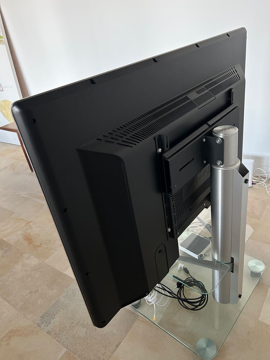 Fernseher: Metz Caleo 47-3D Media twin R – Gebraucht aus Zürich von HelloLondon 3