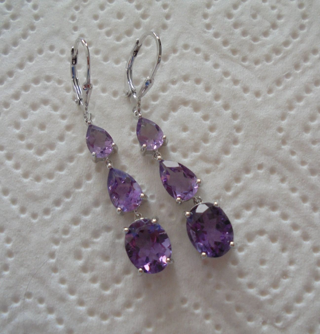 Orecchini pendenti & Orecchini a lobo: Echtschmuck: Amethyst-Silberohrringe – Nuovo (secondo la descrizione) da Zuchwil venduto da maumauchi 3