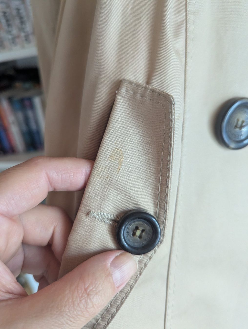 Cappotti: Klassischer Trenchcoat, beige, Gr. 40 – Usato da Zollikon venduto da Mikifare 4