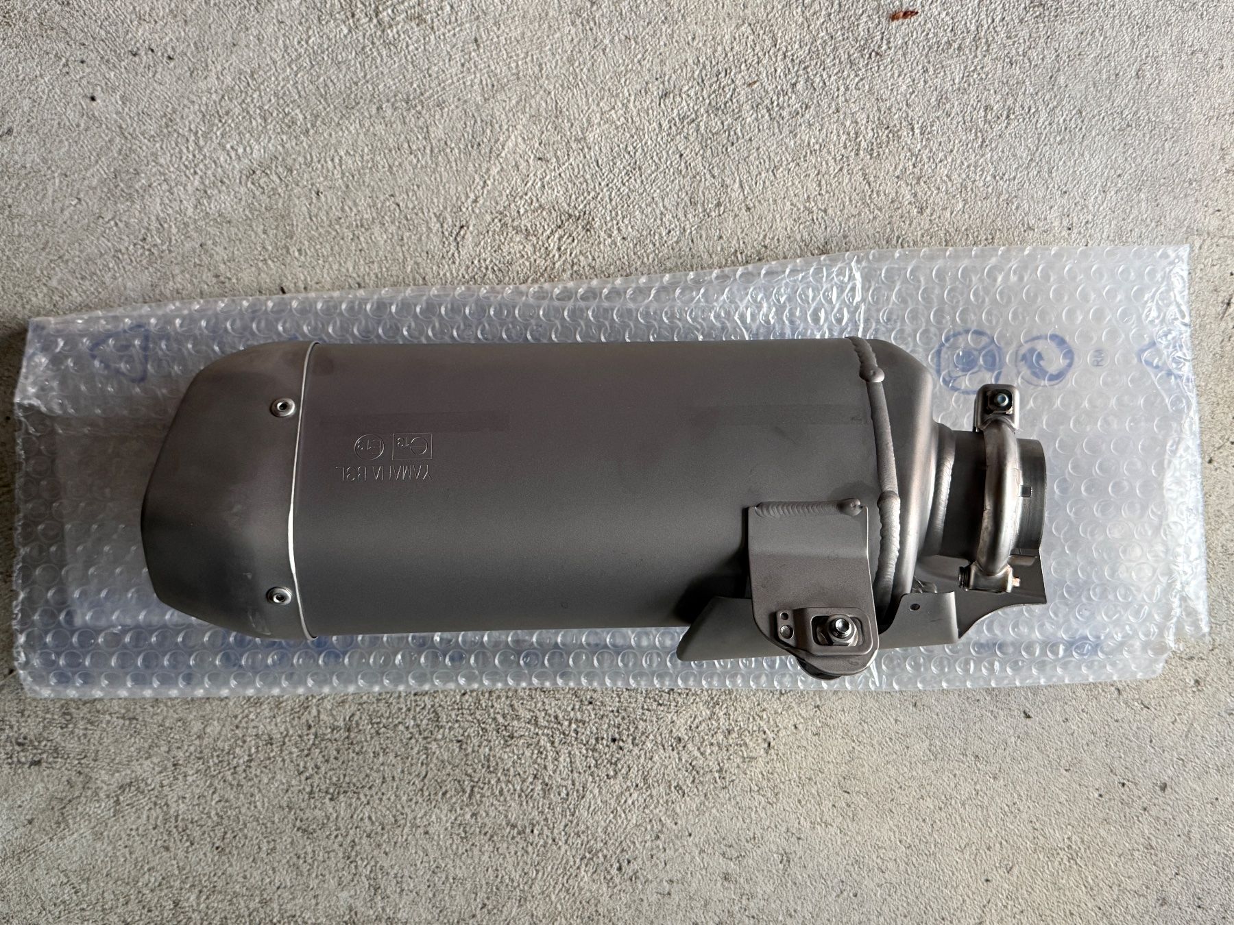 Yamaha Sistemi di scarico: Yamaha R1 rn65 Auspuff – Nuovo (secondo la descrizione) da Lauerz venduto da AlessandroPortmann 4