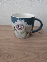 Blaue Tasse mit Yetimotiv