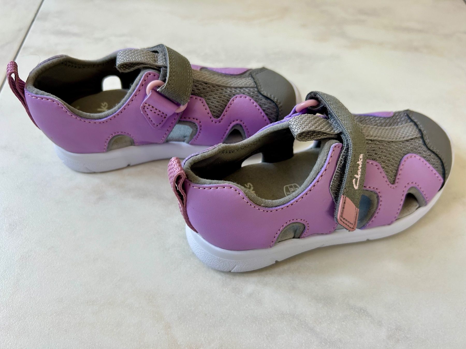 Clarks Scarpe per ragazze: Clarks summer sandal gr25.5 – Usato da Rüti ZH venduto da JB_8630 1