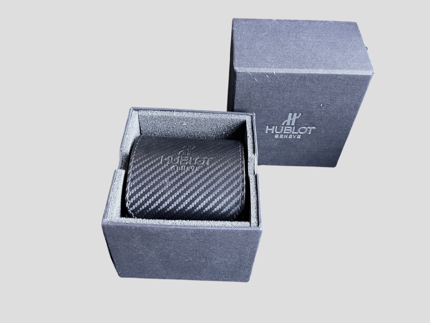 Hublot Orologi: Hublot Travel Pouch Etui – Usato da Morges venduto da thetimebureau