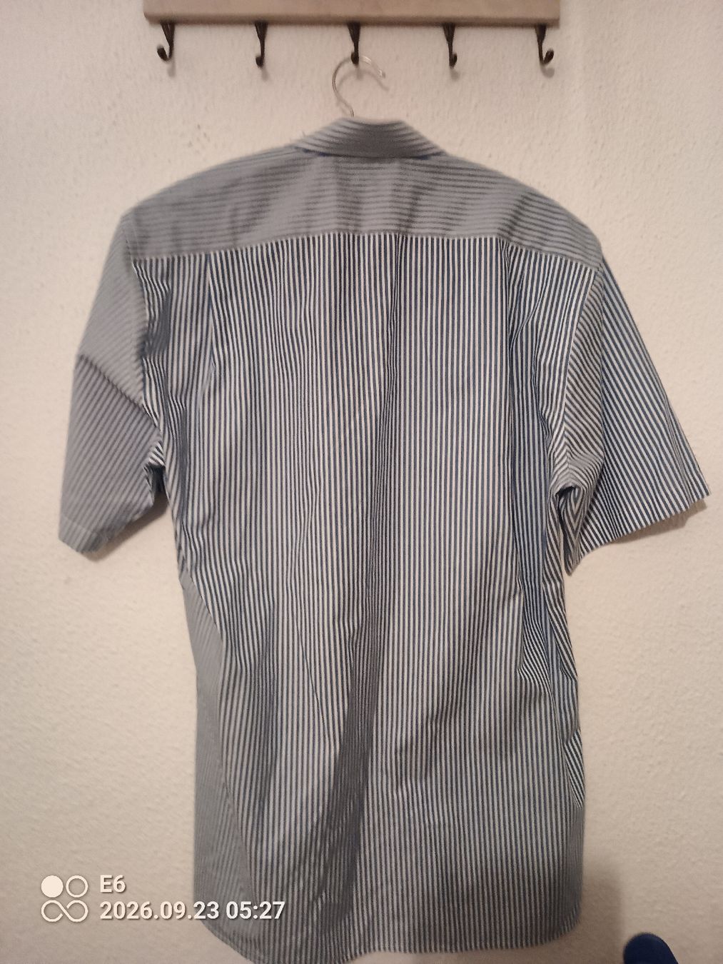 Camicie: Gestreiftes Hemd – Usato da Zürich venduto da Mitzi6 1