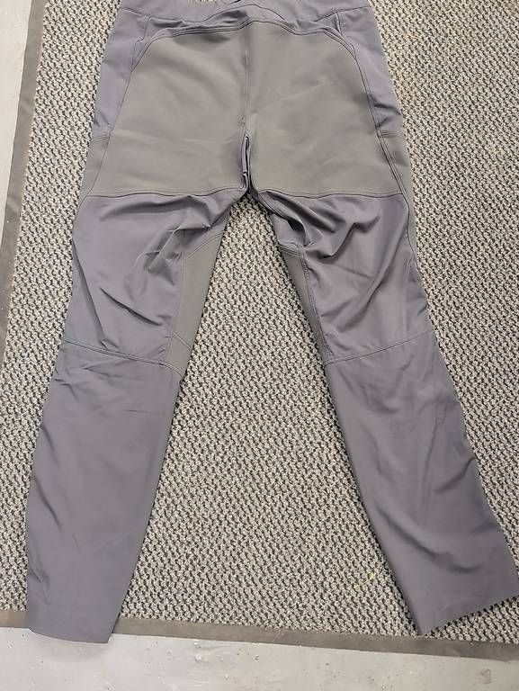Hosen: Arc'teryx hiking pants  – Gebraucht aus Magglingen/Macolin von mit_cm92 3