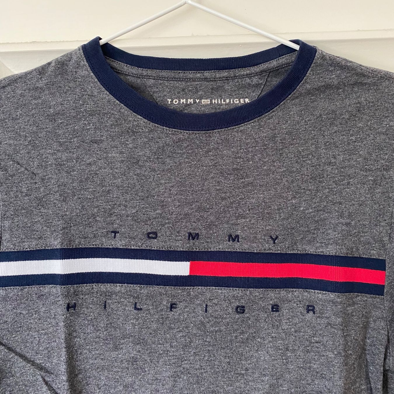 Tommy Hilfiger T-shirt: Tommy Hilfiger T-Shirt – Usato da Luzern venduto da champagnelaury 1