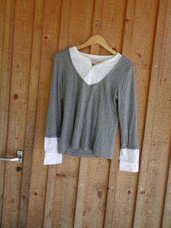 Grau-weisses Blusen-Shirt von Caroll Paris Gr. M - M243