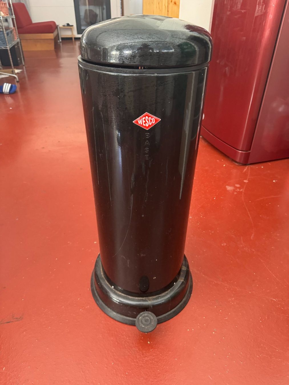 Wesco Cestini per rifiuti: Vintage Wesco Treteimer – Usato da Zürich venduto da koala_1234 1