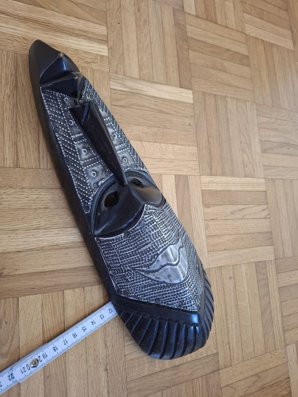 Internationale Kunst: Masque africain 37 x 11.5 cm – Gebraucht aus Moutier von Carambaaa 2
