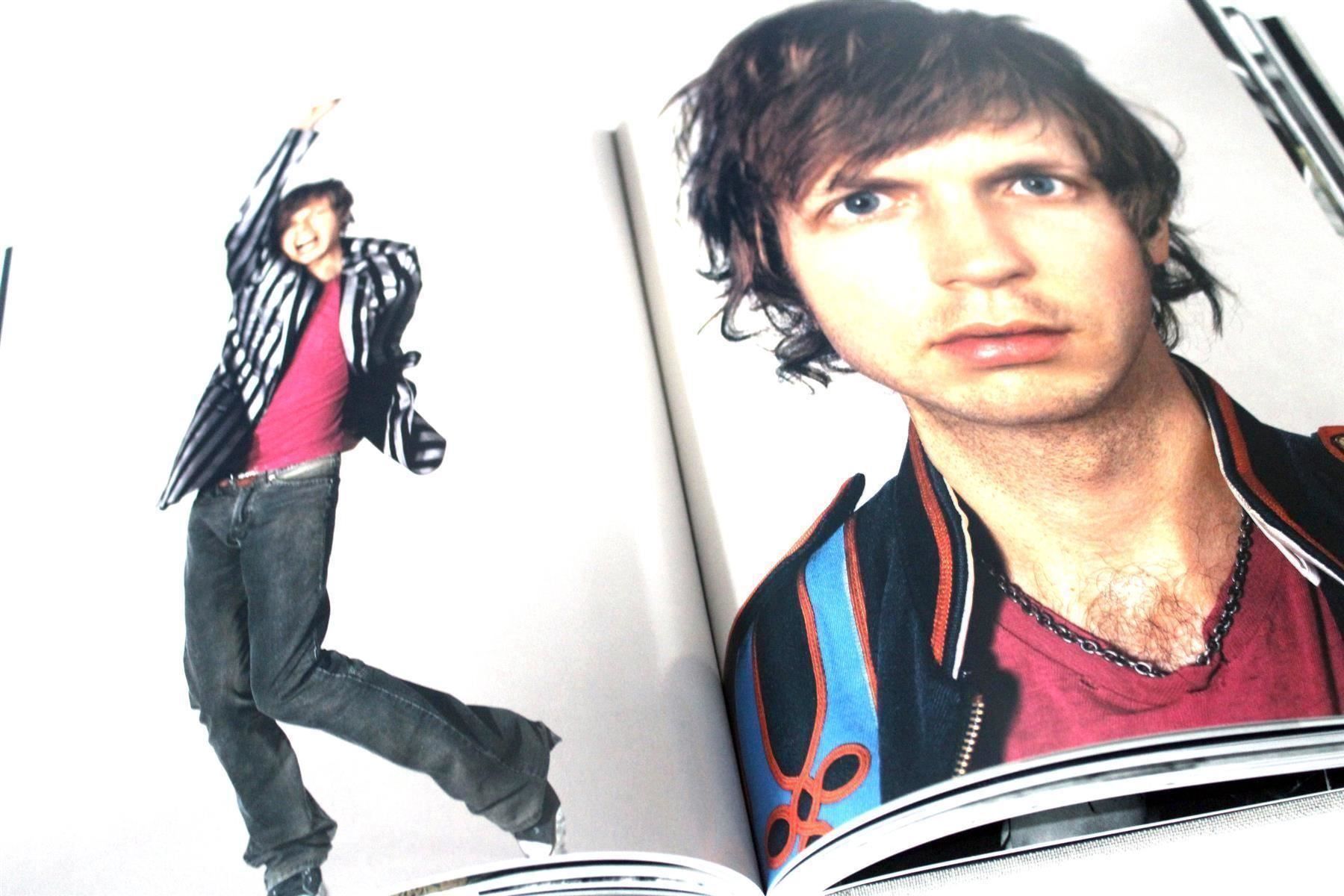 Foto & Immagini: JEFFERSON HACK: Another Portrait Book. Edition 7L, EA. 2007 – Usato da Bern venduto da Rare-Books 1