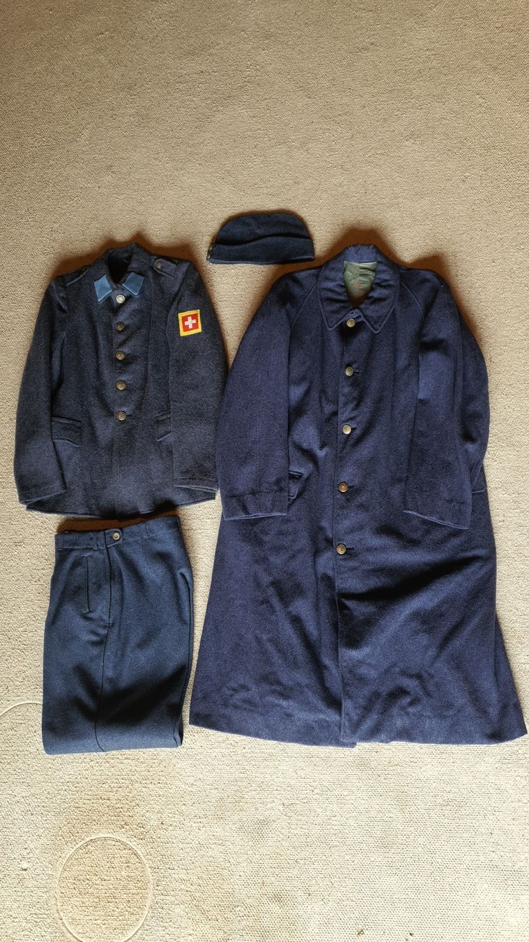 Schweizer Armee Uniformi: Uniforme DAP 1943 – Usato da Lavey-Village venduto da Lofoten93