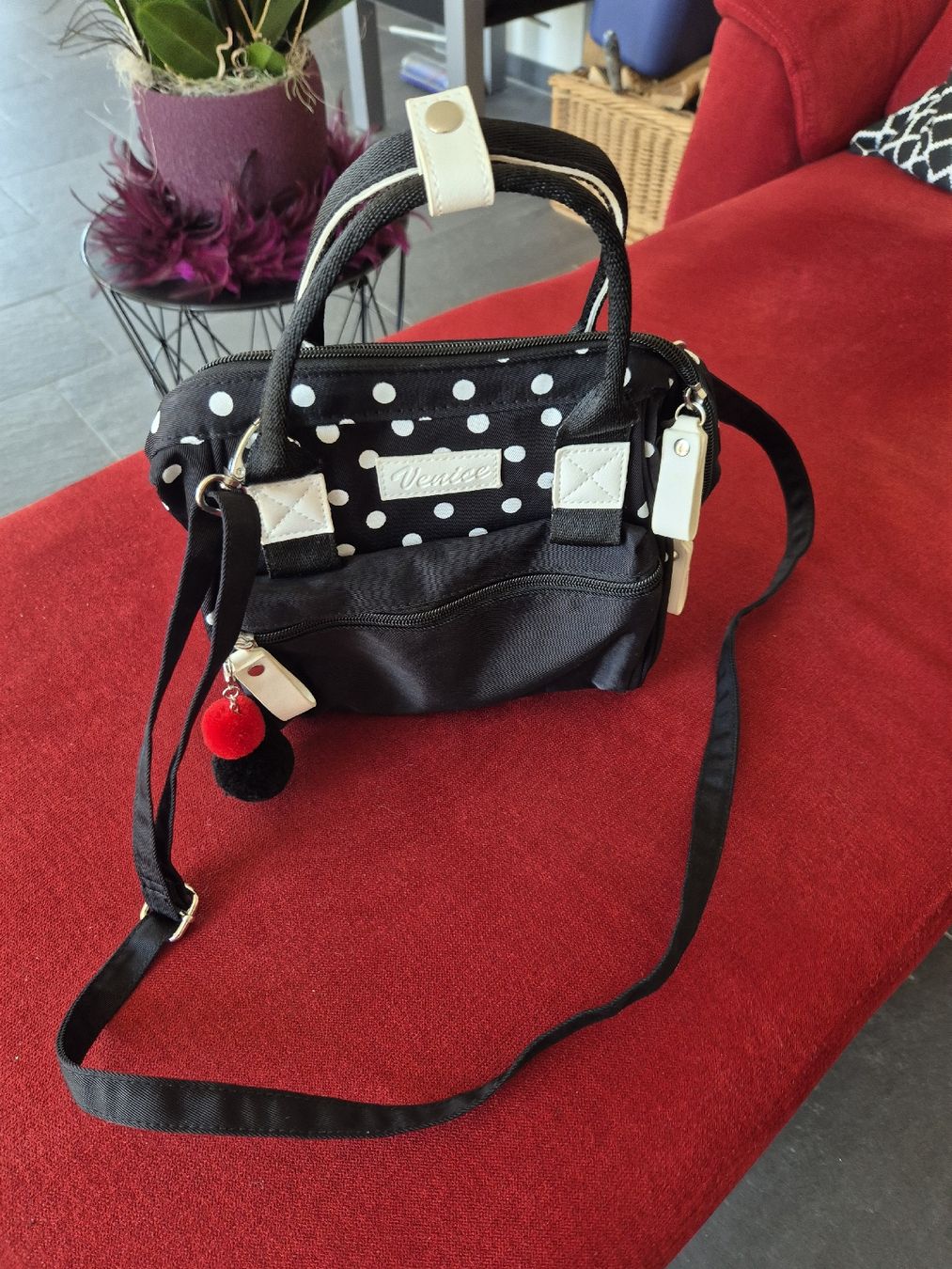 Taschen für Damen: Tasche – Gebraucht aus Würenlingen von kuh33 1