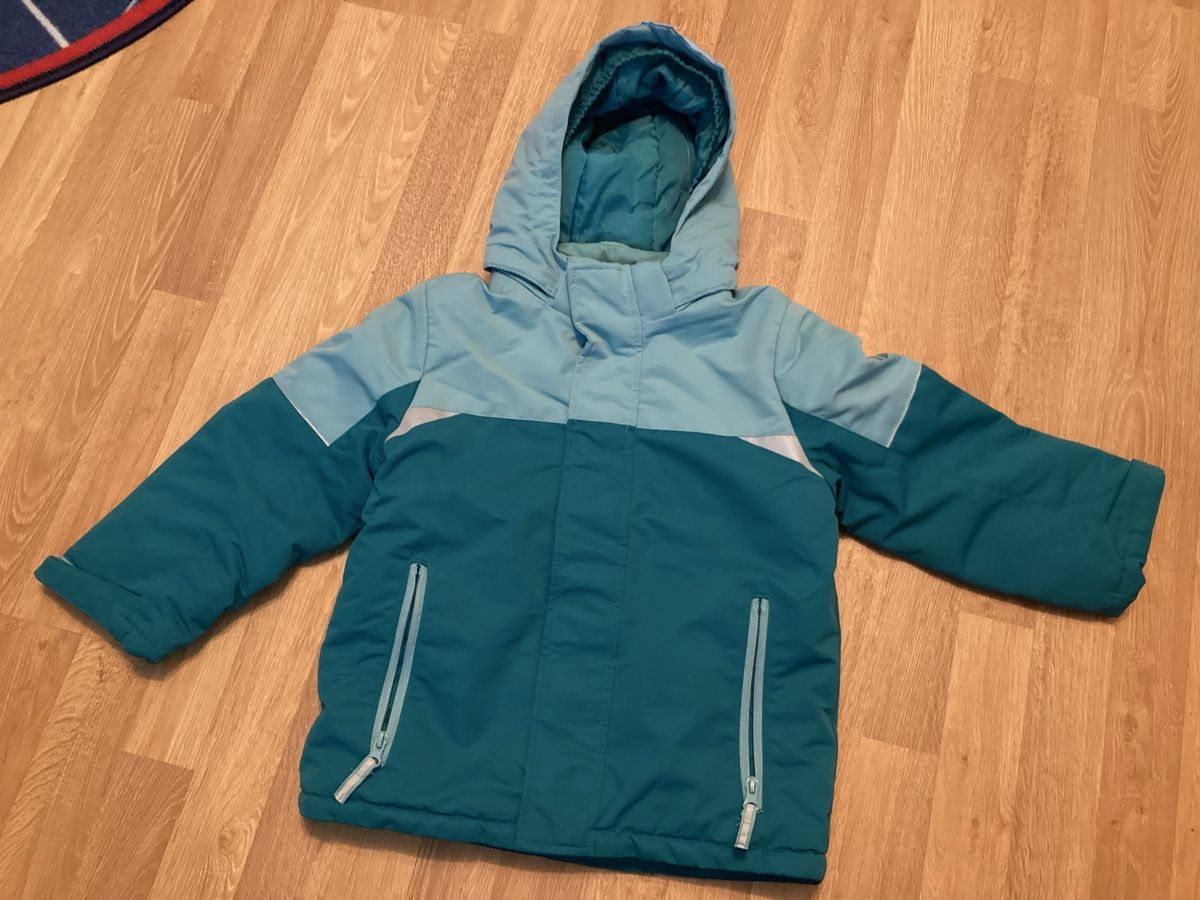 Jacken & Mäntel: Kinder Winterjacke Gr. 116 – Gebraucht aus Emmenbrücke von JJ_89