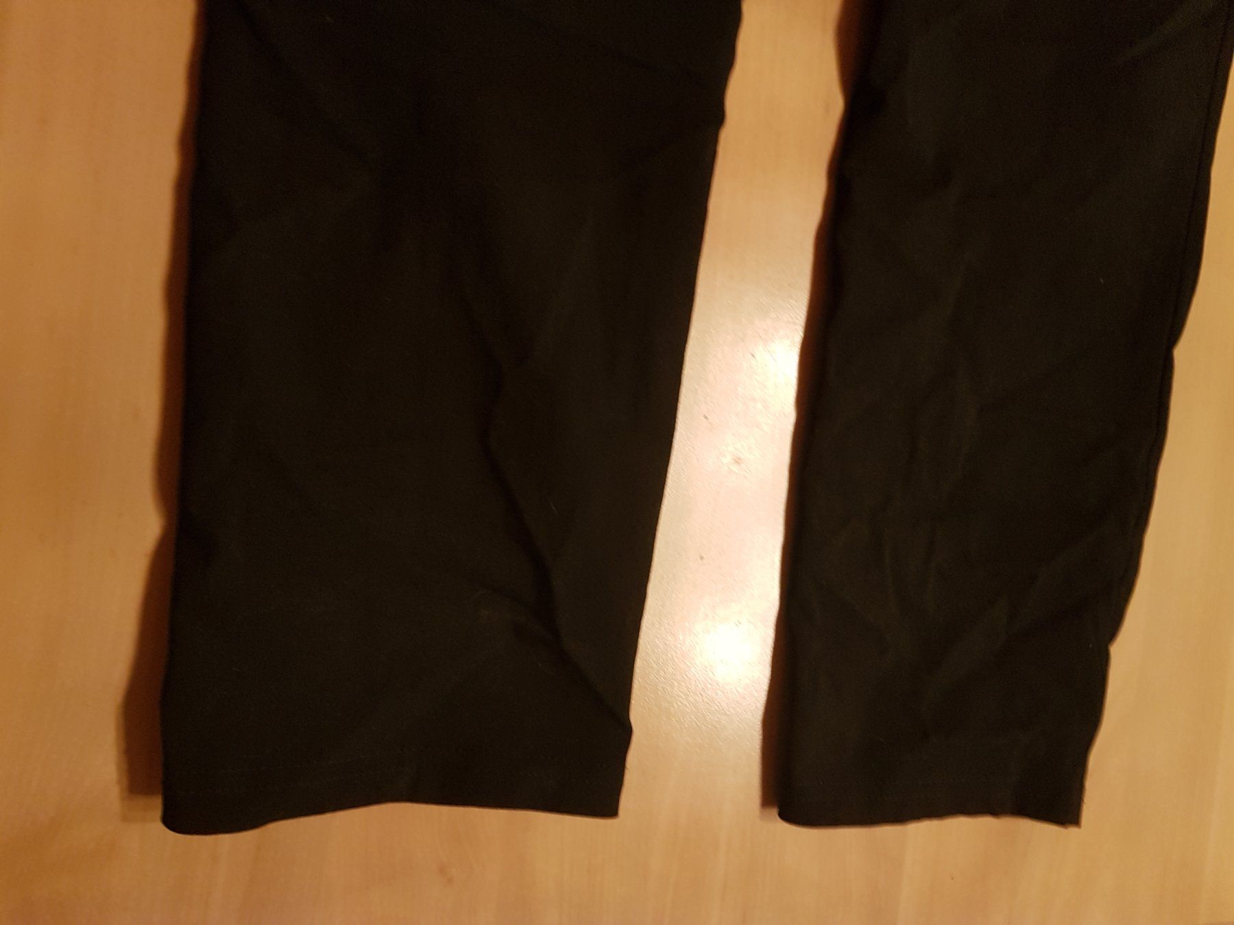 Pantaloni: Pantalon noir taille L marque Chicorée – Usato da Villiers venduto da san_jn5w 5