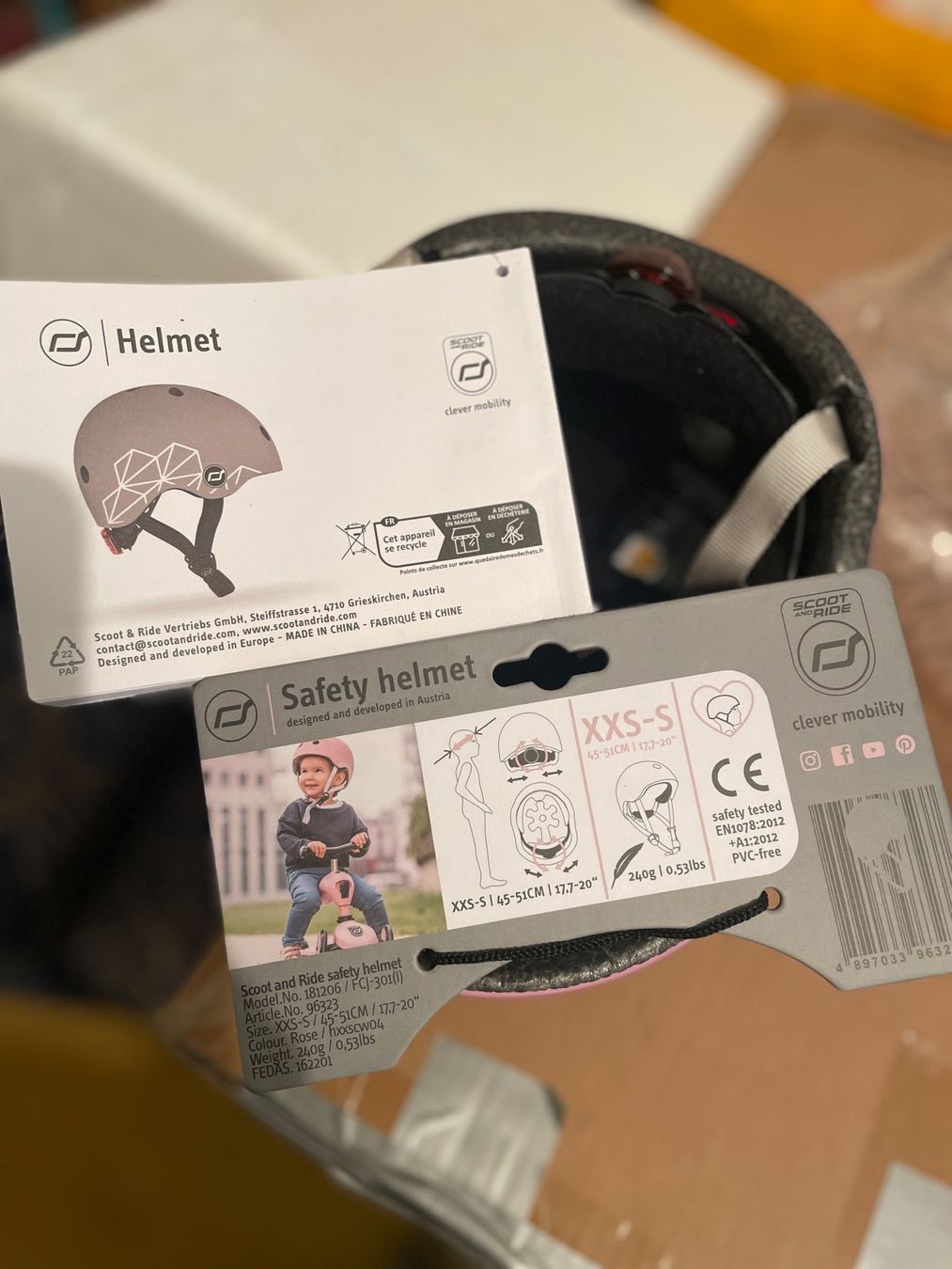 Kickboard: Scoot and Ride Push & Go and Helmet S – Neu und originalverpackt aus Thalwil von jai_ypl7 6