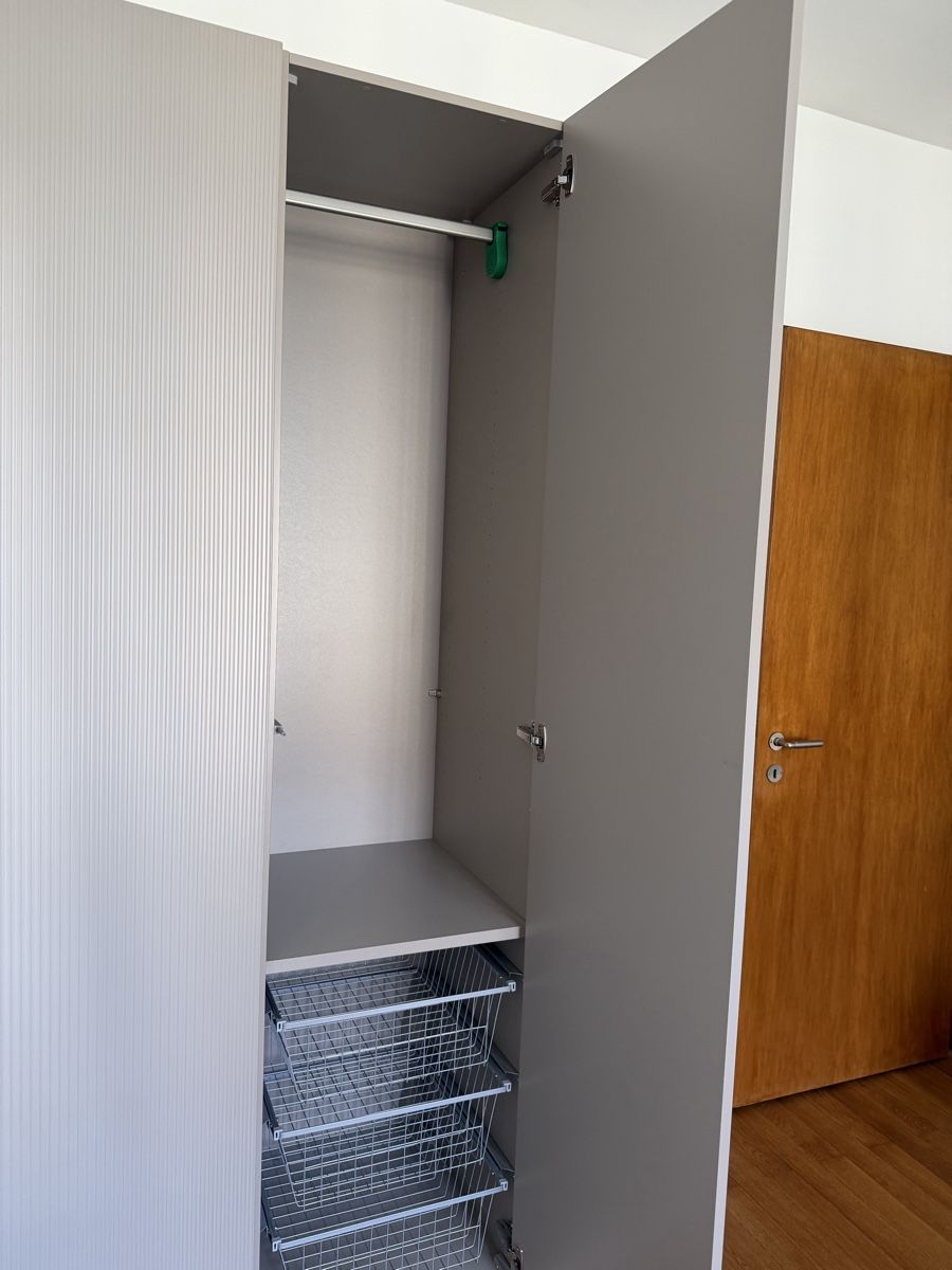 Schränke: Micasa Kleiderschrank Neuwertig Grau – Neu (gemäss Beschreibung) aus Basel von Lara0104 3