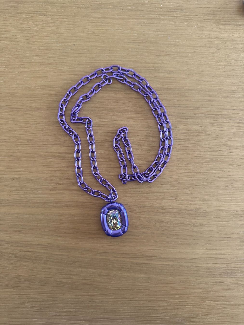 Swarovski Catenine: Coole Swarovski Halskette "Purple Dulcis" – Usato da Küsnacht ZH venduto da joe_v6z5