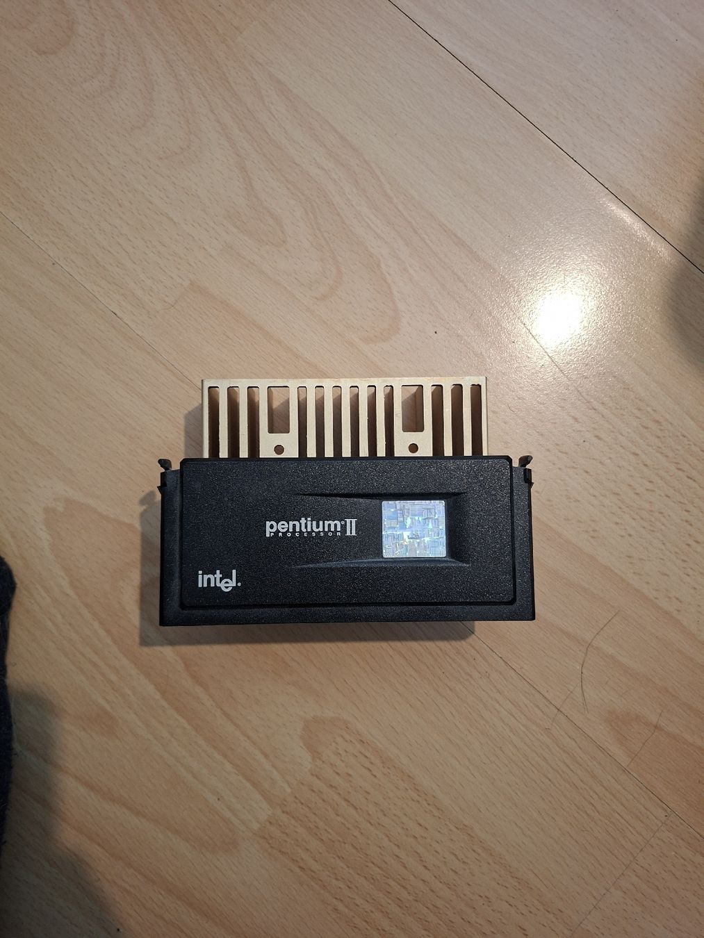 Intel Componenti elettronici: Intel Pentium II – Usato da Schaffhausen venduto da AA_GE