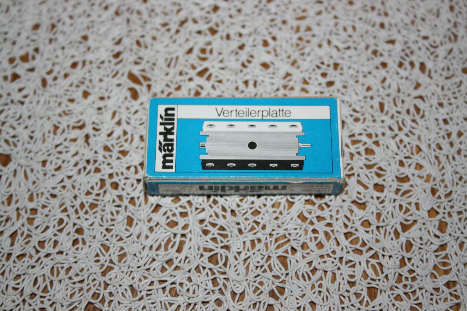 Märklin Trains électriques: Märklin 7209 Verteilerplatte – Neuf avec emballage d'origine à Bavois par Alainuldry