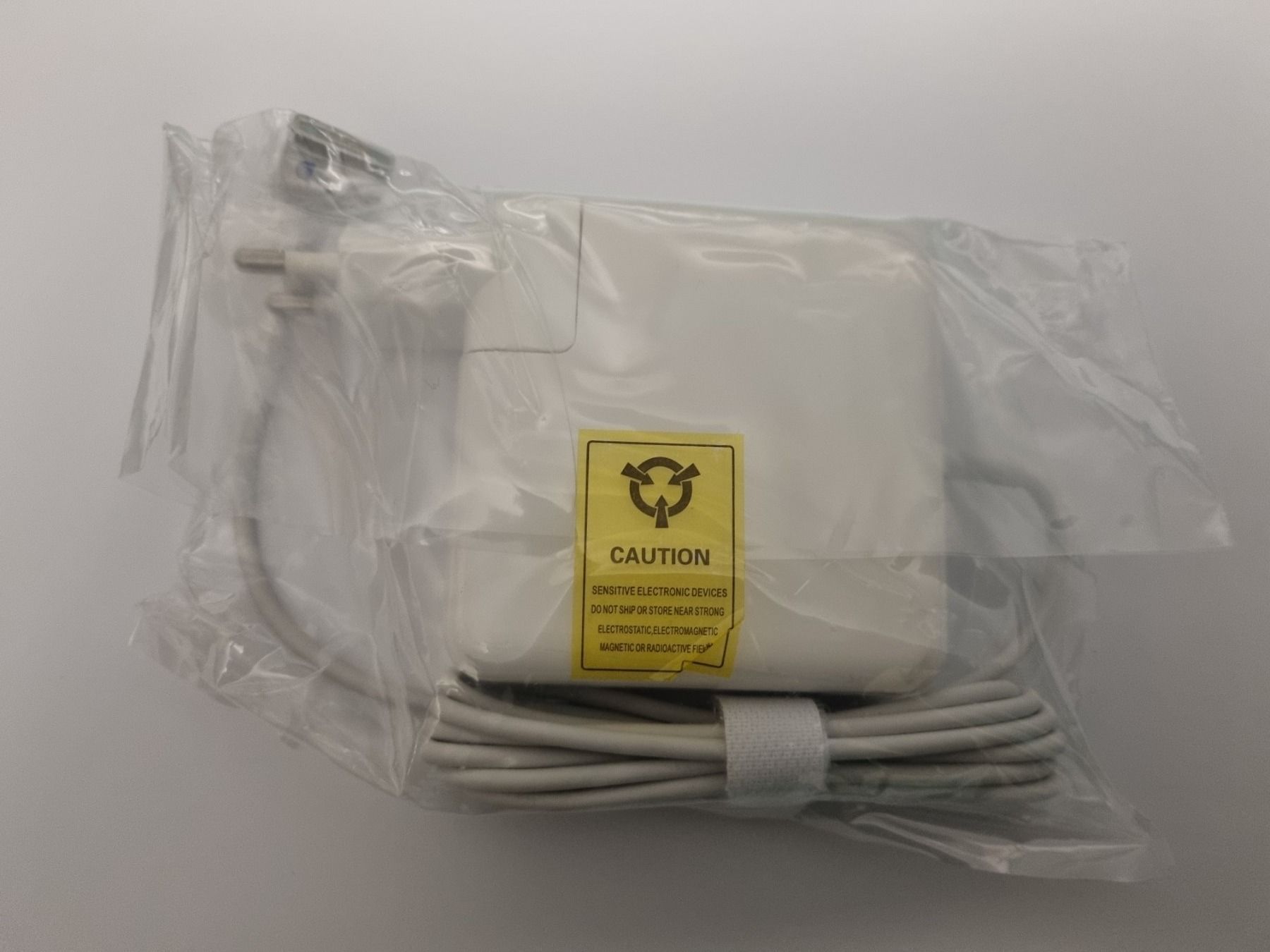 Caricabatterie: Chargeur Macbook Magsafe 2 85W – Nuovo e nell'imballaggio originale da Renens VD venduto da Accessoryworld
