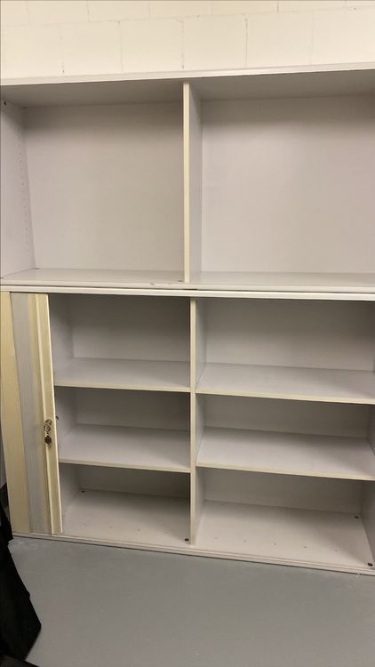 Aktenschrank mit 6 Böden inkl.Aufsatz zu verschenken Kaufen auf Ricardo