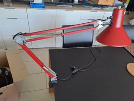 Lampe de bureau rouge articulée 