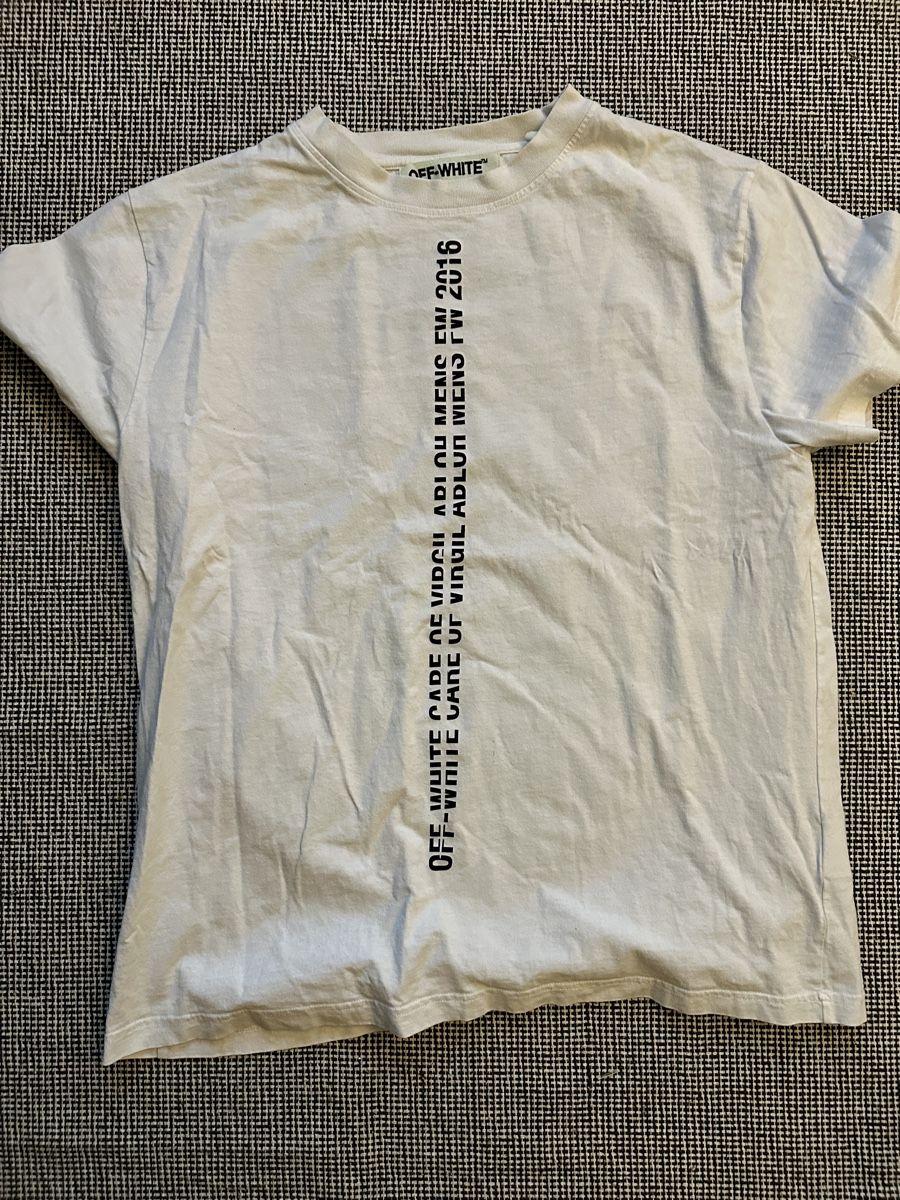 Off-White T-Shirts: OFF-WHITE T-Shirt M Origina – Gebraucht aus Winterthur von eri_g5ms