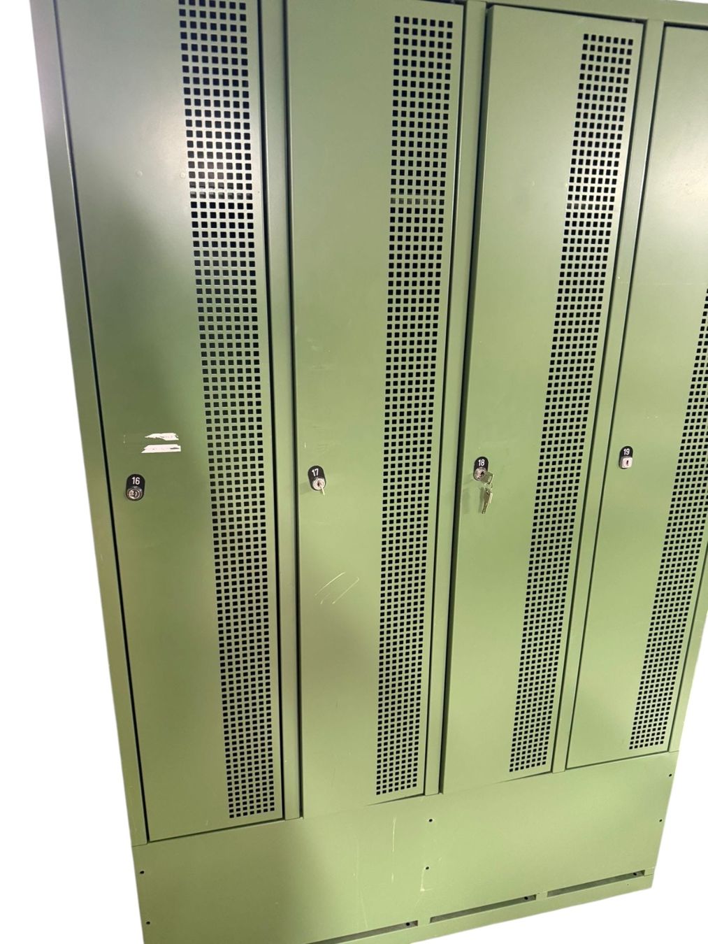 Garderobe: Garderobe Regal – Gebraucht aus Dübendorf von ani_9j9d