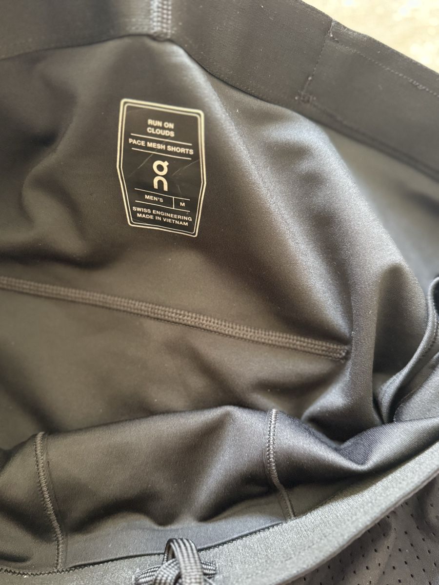 Pantalons: On Shorts (M) – D'occasion à Bern par Laufsport3000 2