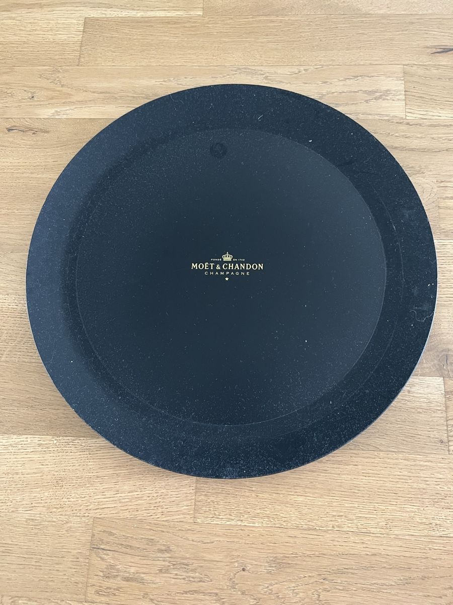 Servierplatten: Moet & Chandon Tablett – Gebraucht aus Altendorf von wqv_97