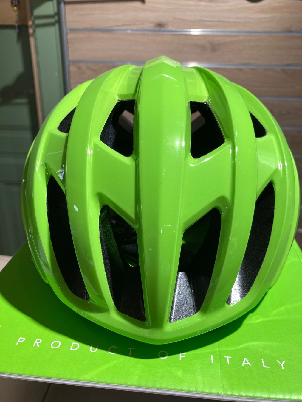 Kask Caschi: Kask Mojito 3 WG11 Helm Lime, Medium – Nuovo (secondo la descrizione) da Lauterbrunnen venduto da Imboden-Bike