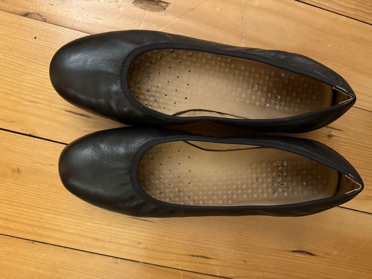 Damenschuhe: Ballerinas – Gebraucht aus Zürich von fle_9qvh 1