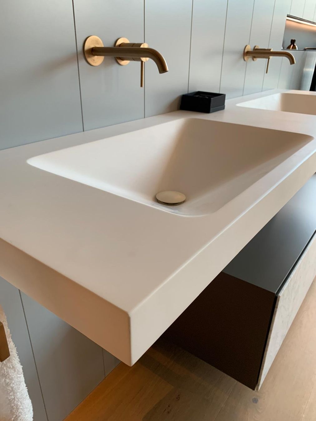Installations & Meubles: AGAPE Waschtischmöbel – D'occasion à Stans par AQWA_AG 4
