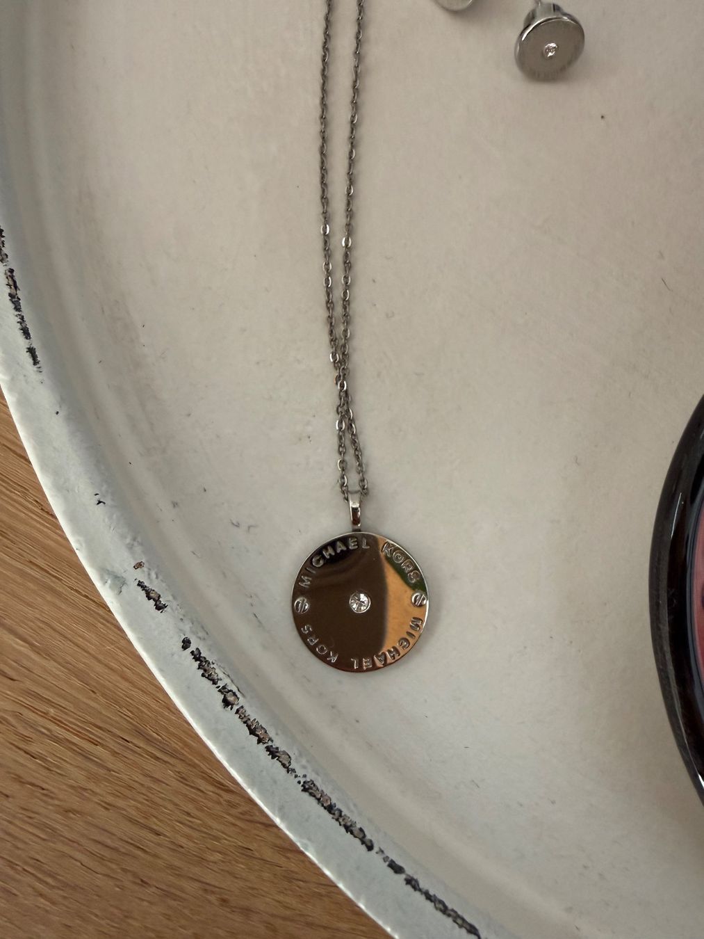 Michael Kors Catenine: Michael Kors Kette/Ohrringe silber – Usato da Visperterminen venduto da ele_8n98 1