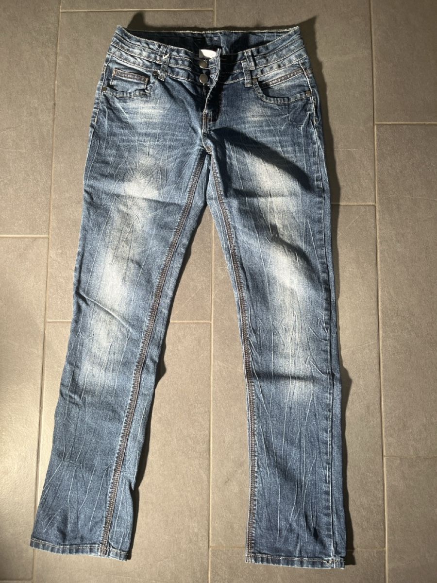 Jeans: Blaue Jeans, Grösse 164 – Usato da Fulenbach venduto da F8