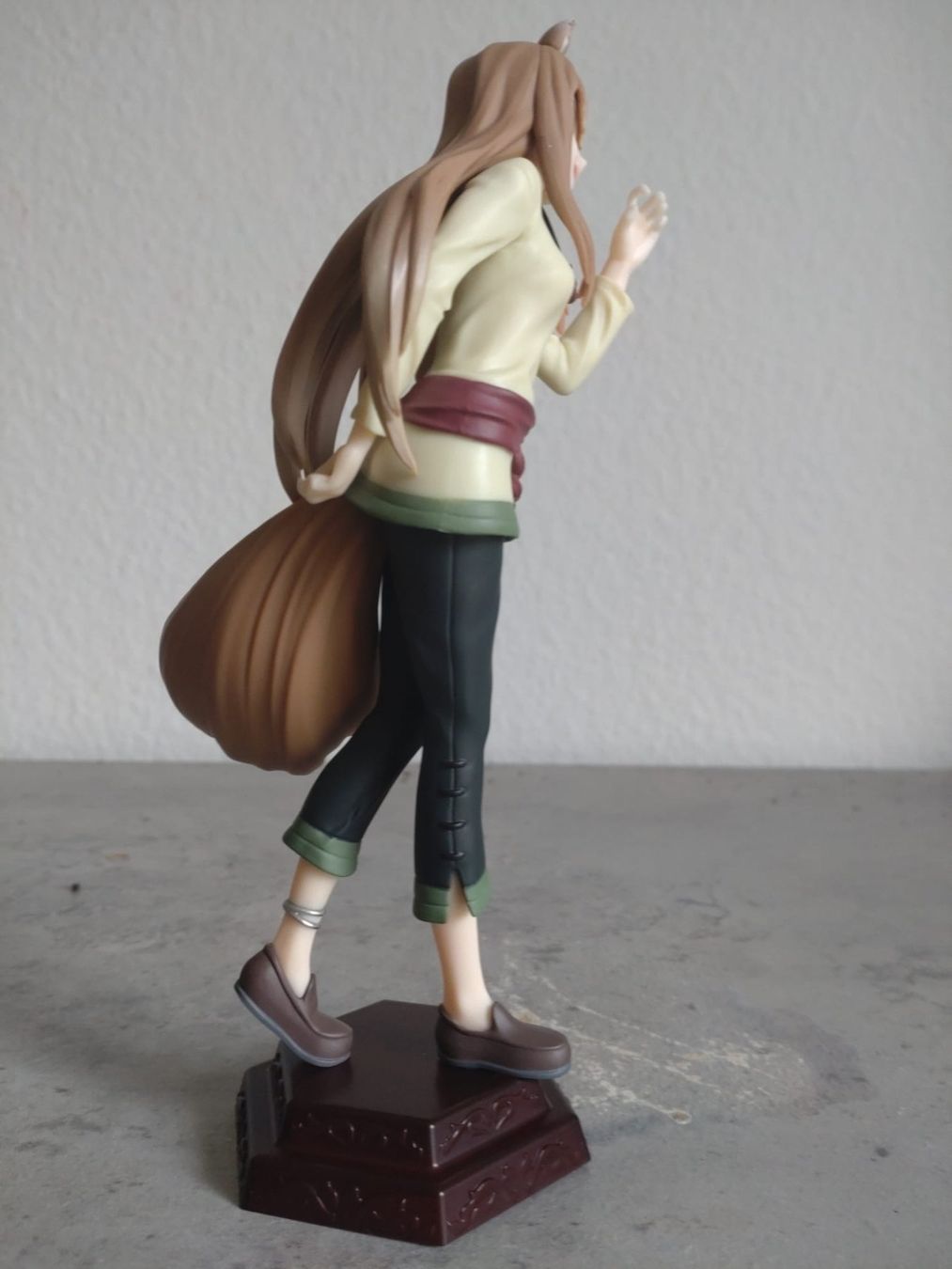 Statuette: Holo Figur aus Spice and Wolf – Usato da Volketswil venduto da VanDerBrueggen 3