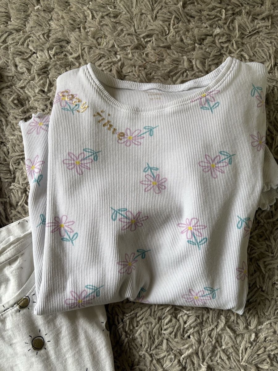 Lotti & Set di vestiti: 7 Sommer Pyjama Mädchen Gr. 146/152 – Usato da Schaffhausen venduto da Flellyti 4