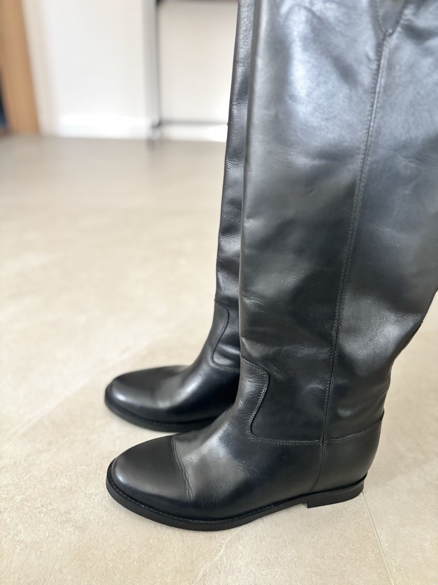 Scarpe da donna: Bottes noires cuire – Usato da Gland venduto da isa__sml 3