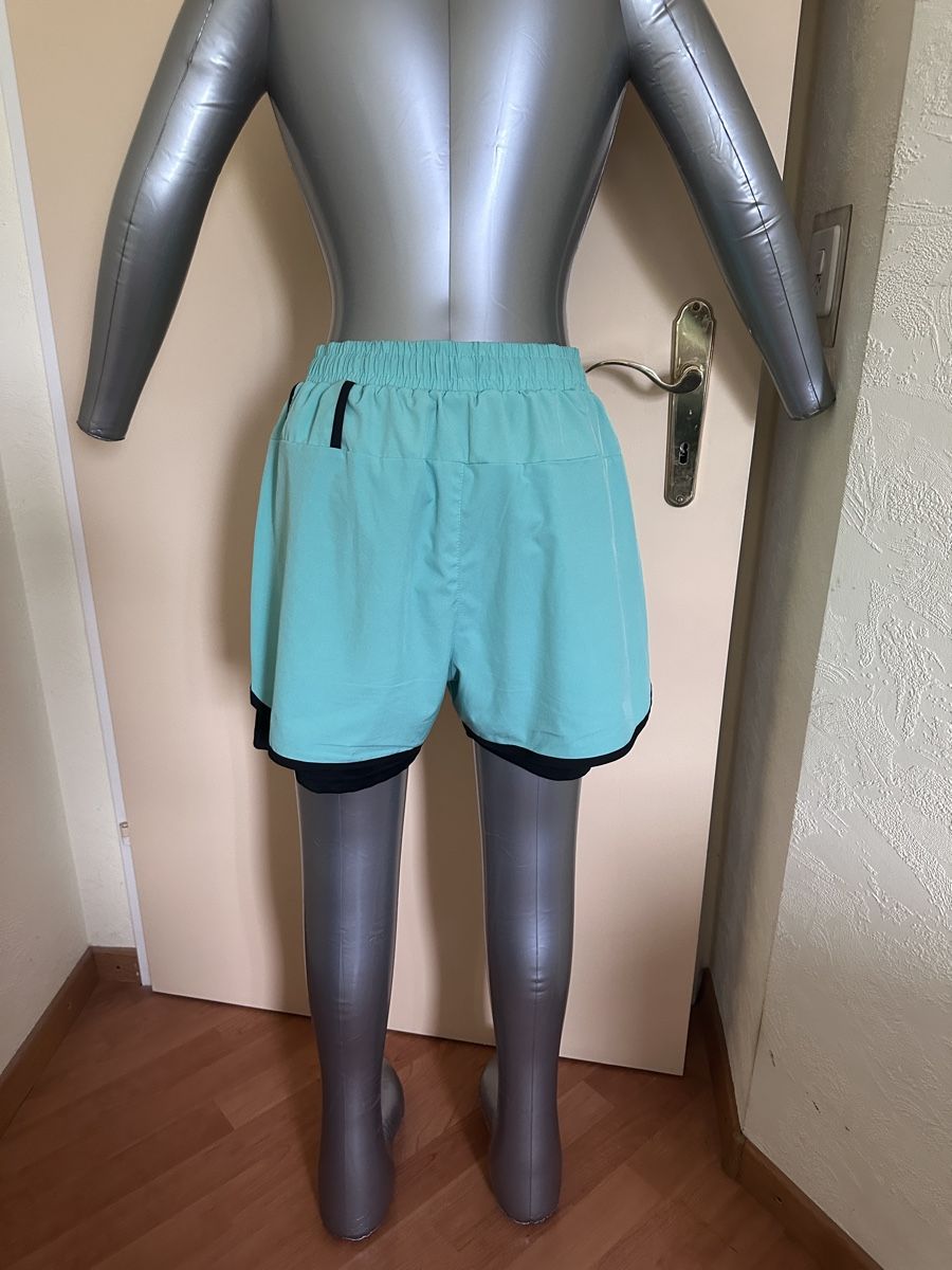 Pantaloni: Short sport vert neuf M – Nuovo e nell'imballaggio originale da Boussens venduto da sko_9w6t 1