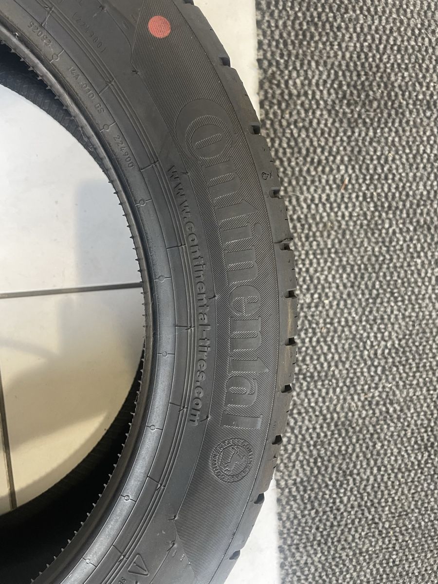 Pneumatici & Ruote complete: Neue Pneu Continental 4 stk – Nuovo e nell'imballaggio originale da Tecknau venduto da Garage_St.Buser 1